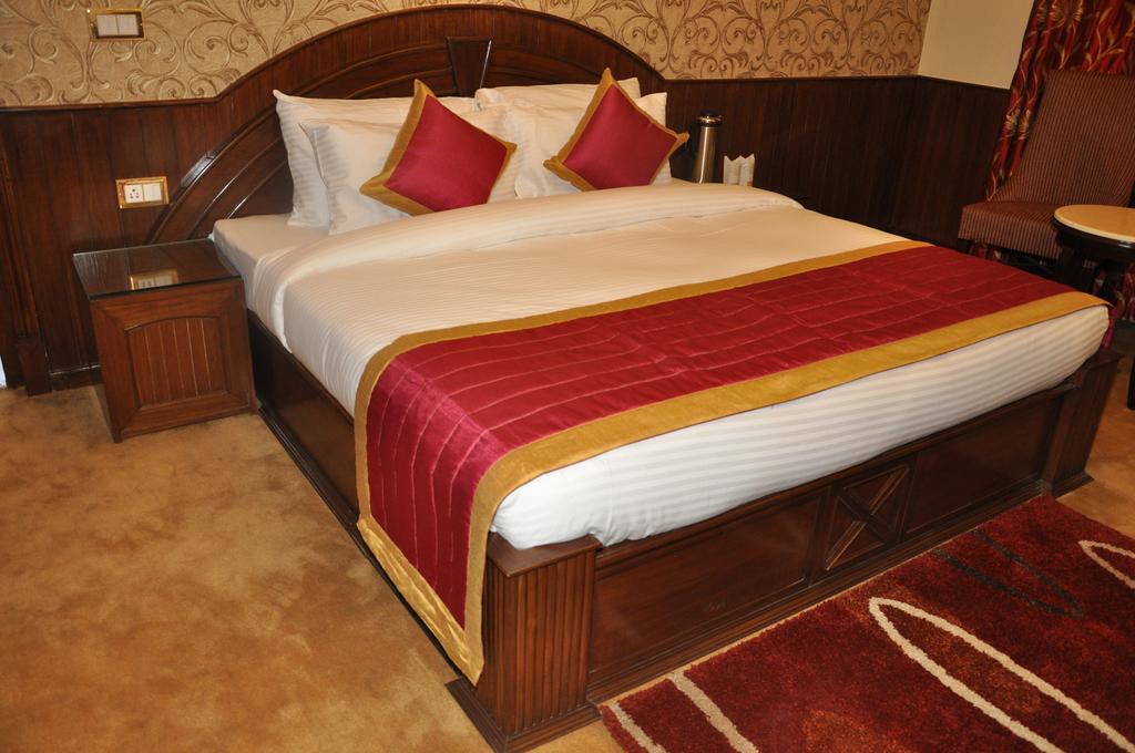 Hotel Southgate Shimla Ngoại thất bức ảnh